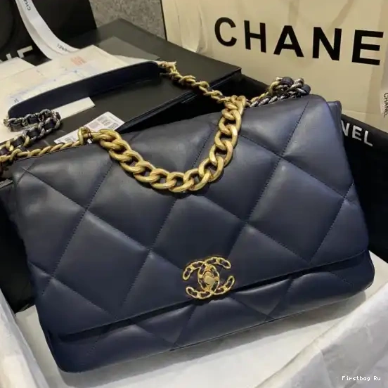 First Bag Ru BAG FLAP 19 CHANEL 0529